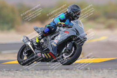 media/Sep-11-2022-SoCal Trackdays (Sun) [[81b7e951af]]/Turn 7 (1145am)/